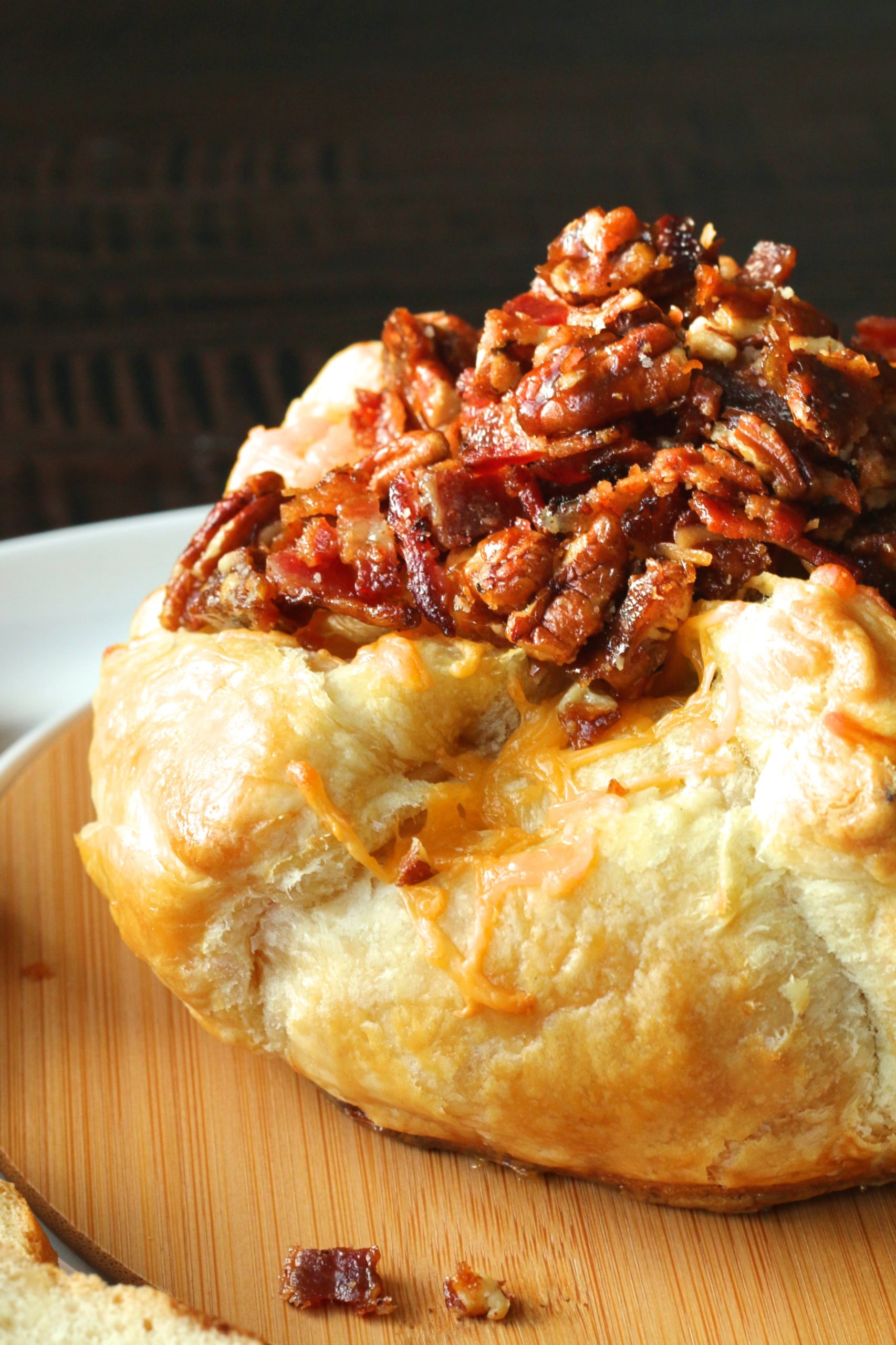 Baked Brie with Candied Pecans and Bacon